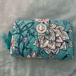Vera Bradley Peacock Garden RFID Turnlock Wallet